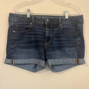 American Eagle Denim Midi Shorts Size 12 Super Stretch Dark Wash
